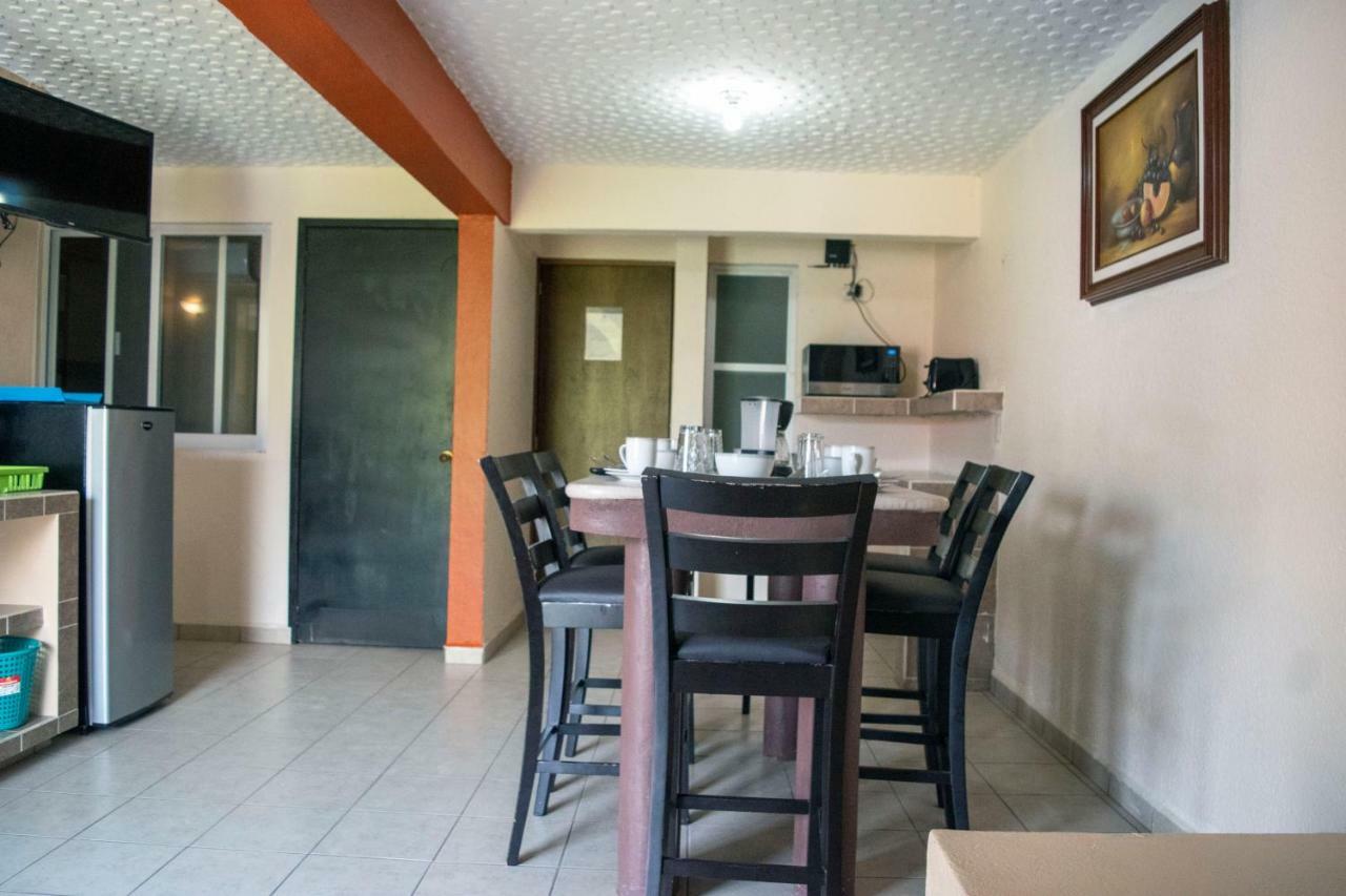 Isabel Suites Zihuatanejo Luaran gambar